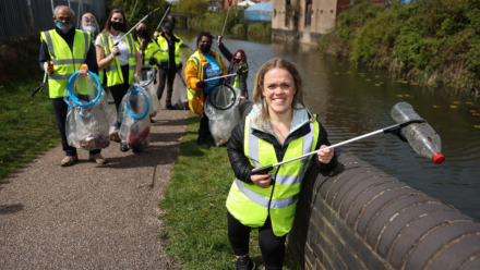 Ellie Simmonds joins volunteers as Birmingham 2022 applications open